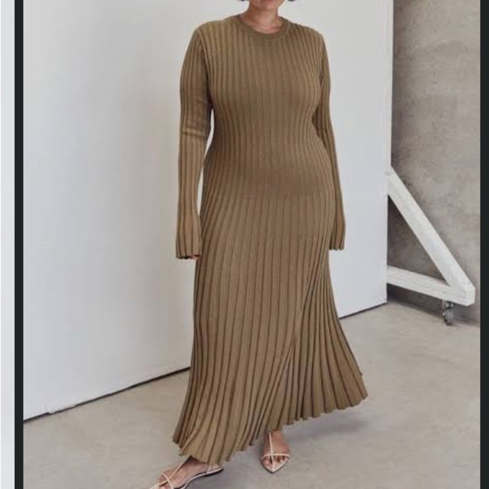DISSH Long Sleeve Tan Knit Dress